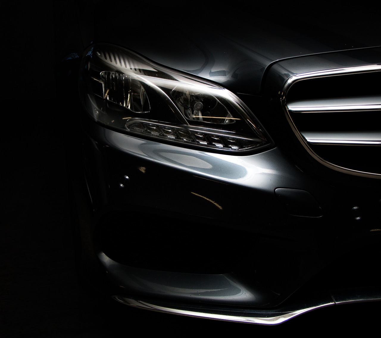 奔馳S級轎車S600最新報價及市場分析揭秘