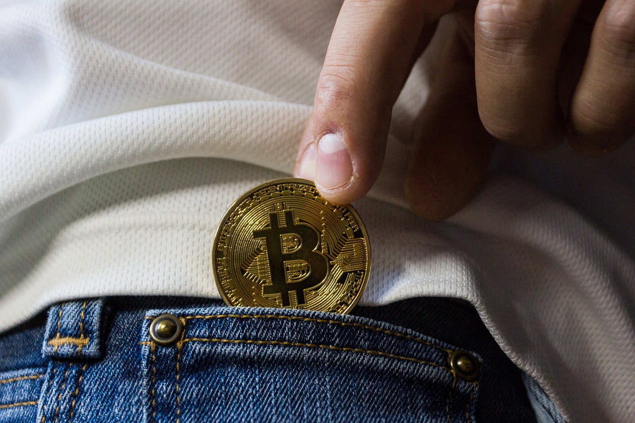 金卡戴珊最新街拍，時(shí)尚潮流的新標(biāo)桿典范
