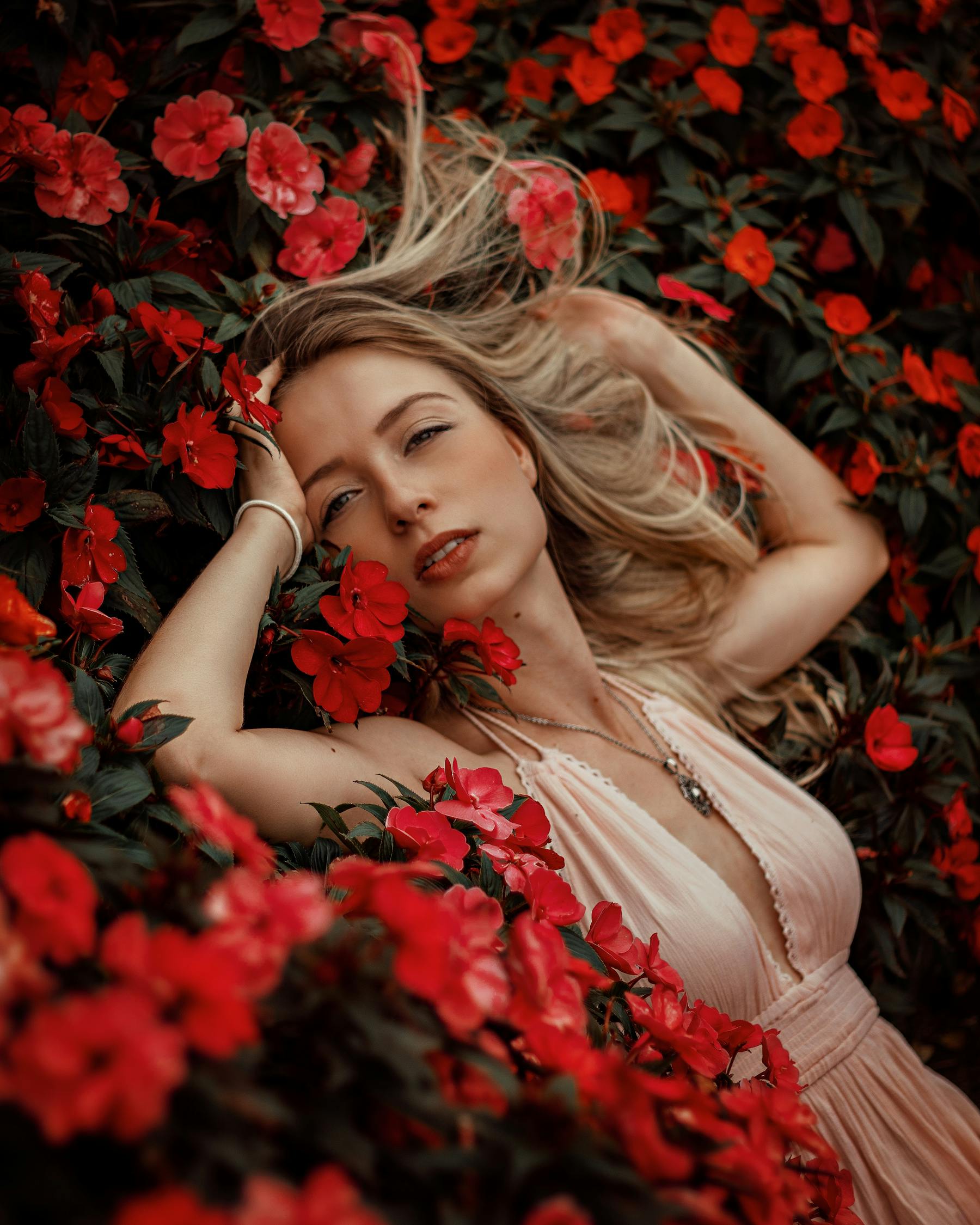 最新美魔女，重塑魅力的時代典范典范之美